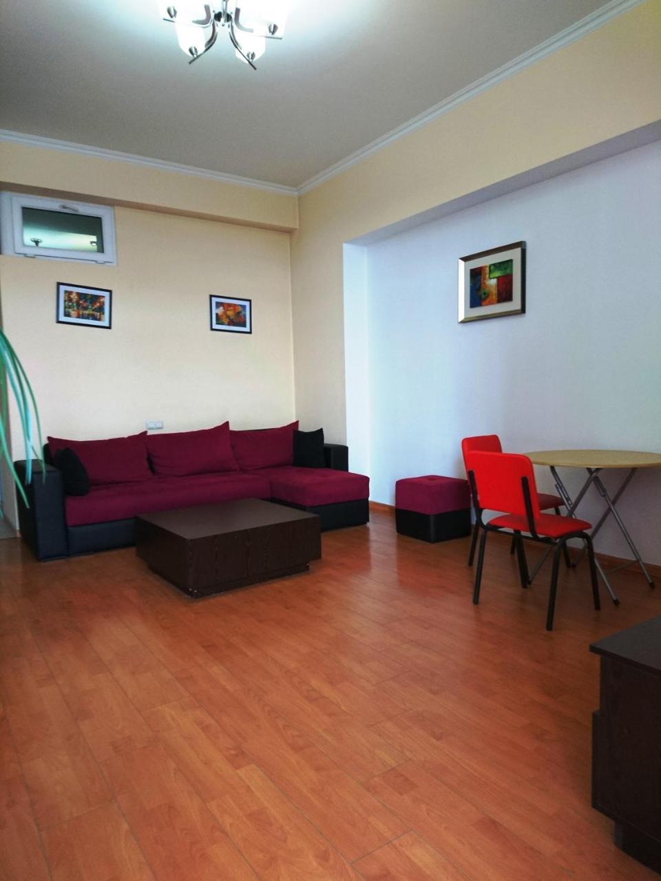 Luxury Apartment In The Centre Of Ереван Екстериор снимка