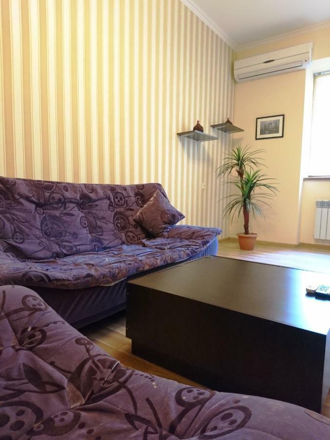 Luxury Apartment In The Centre Of Ереван Екстериор снимка