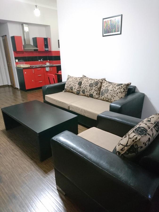 Luxury Apartment In The Centre Of Ереван Екстериор снимка